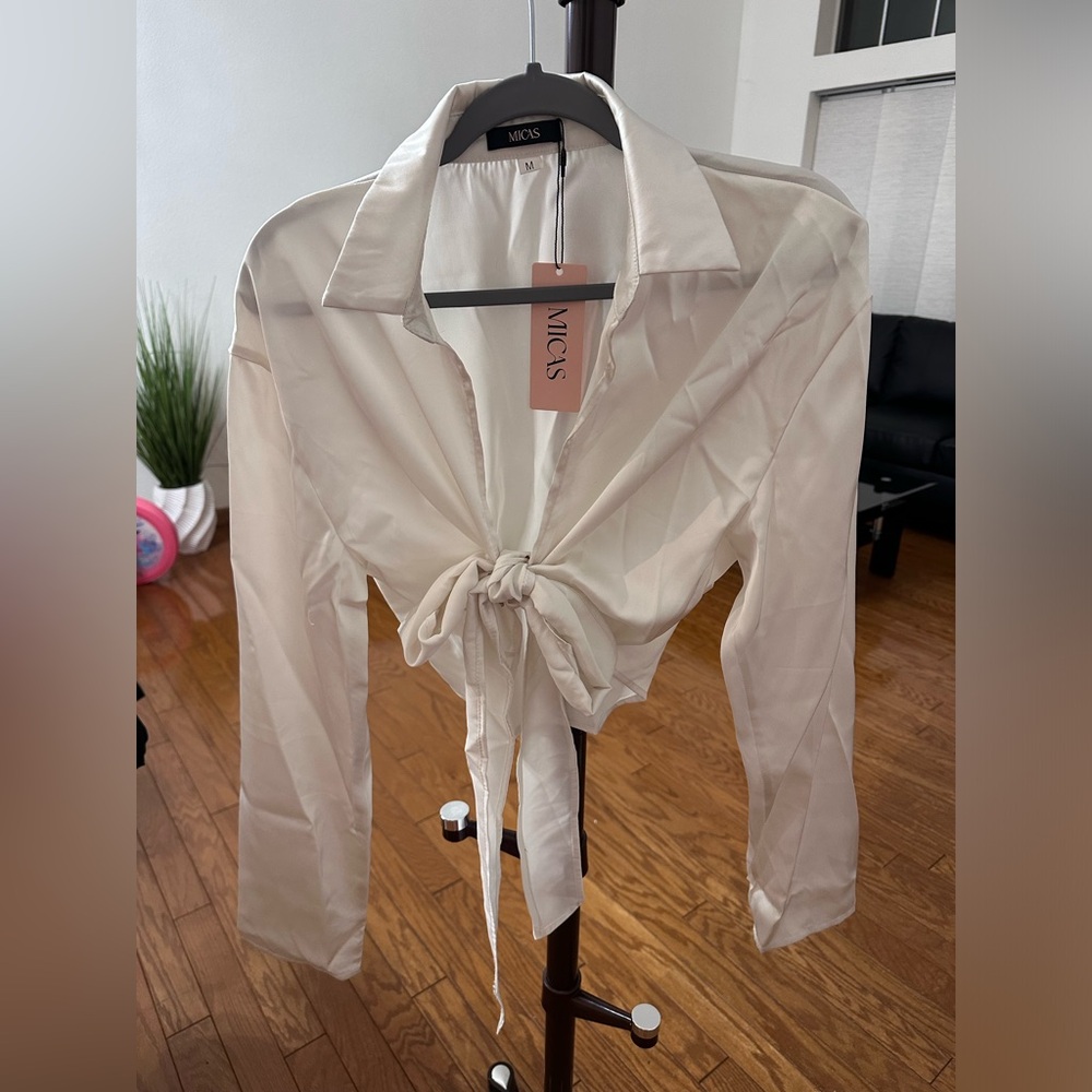 White cropped top. Size medium.